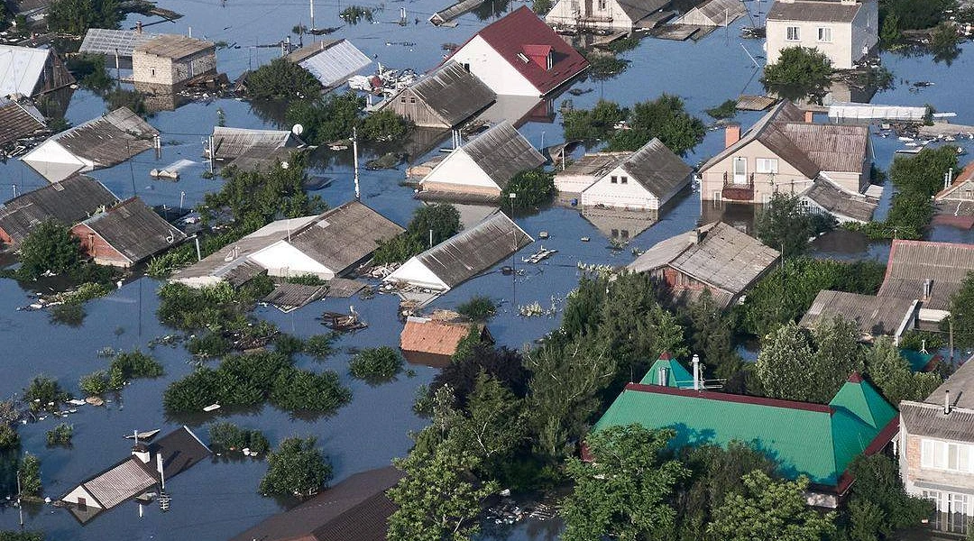 Many communities are under water. caritas-spes